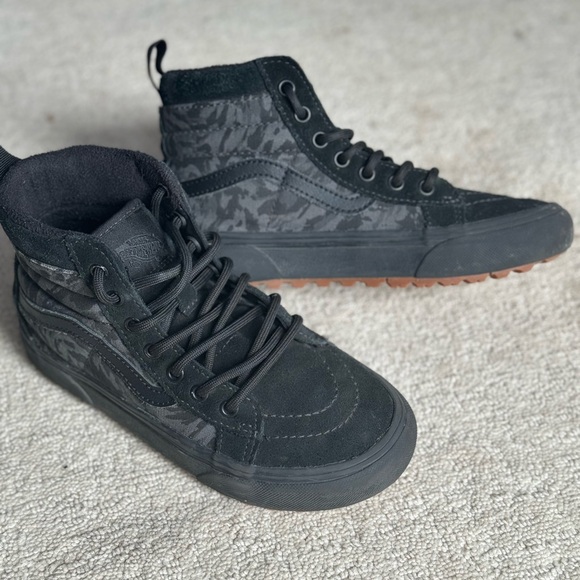 COPY - Kids 1.5 Vans Off The Wall Sk8-Hi MTE Black Grey Camo shoes - Picture 2 of 7